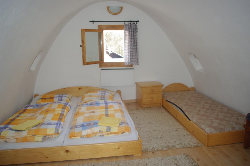 Syparne Guest House Liptovsky Jan Ruang foto