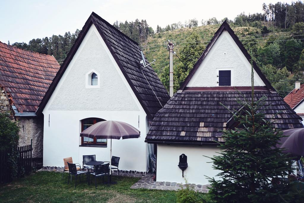 Syparne Guest House Liptovsky Jan Bagian luar foto